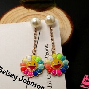 Betsey Johnson Pearl Rainbow Cute Sun Earrings